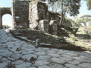 Rue - Porte de Nola -